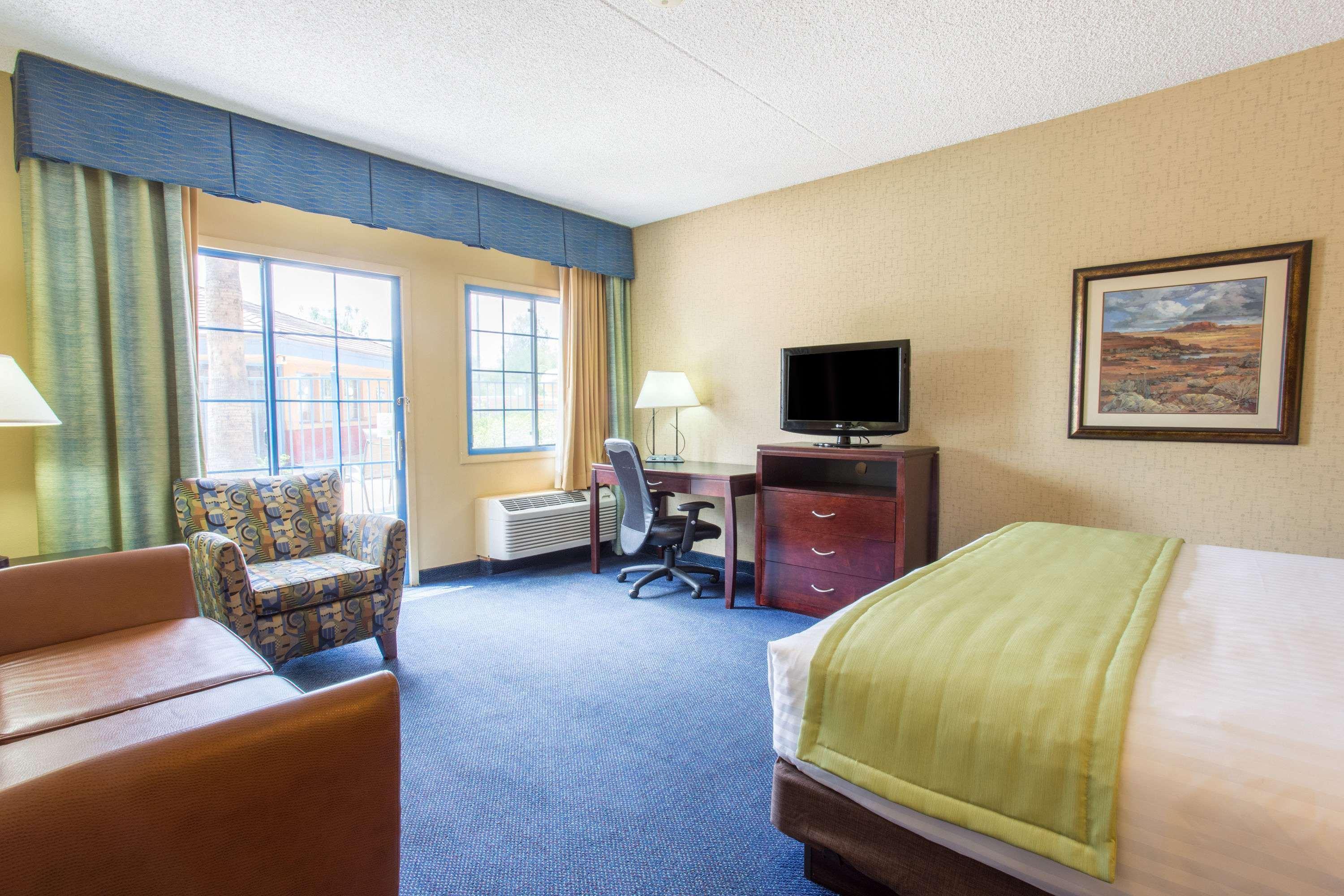 Days Inn & Suites By Wyndham Mesa Near Phoenix Luaran gambar
