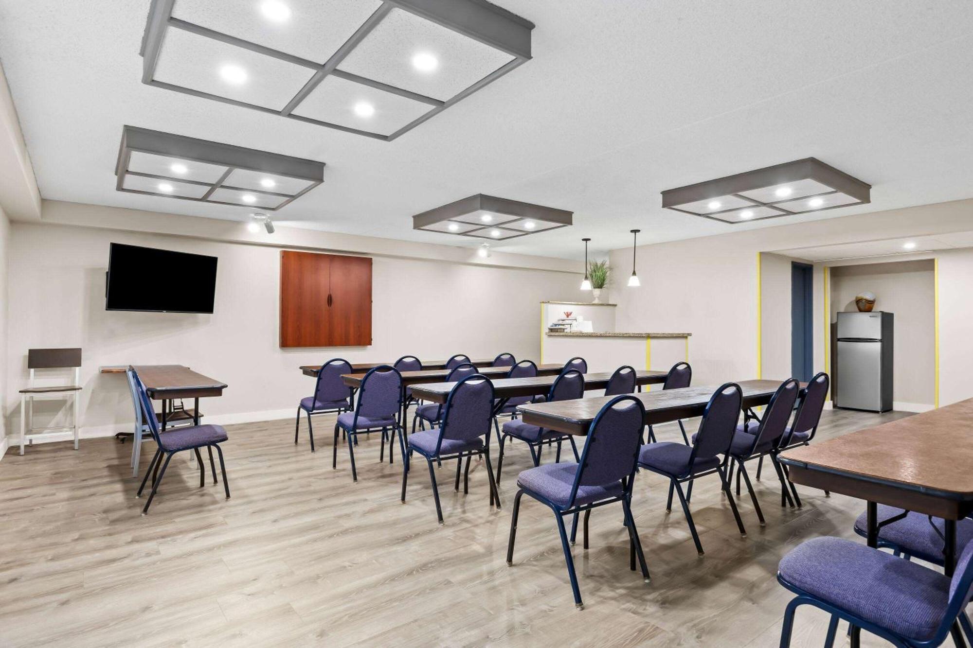 Days Inn & Suites By Wyndham Mesa Near Phoenix Luaran gambar